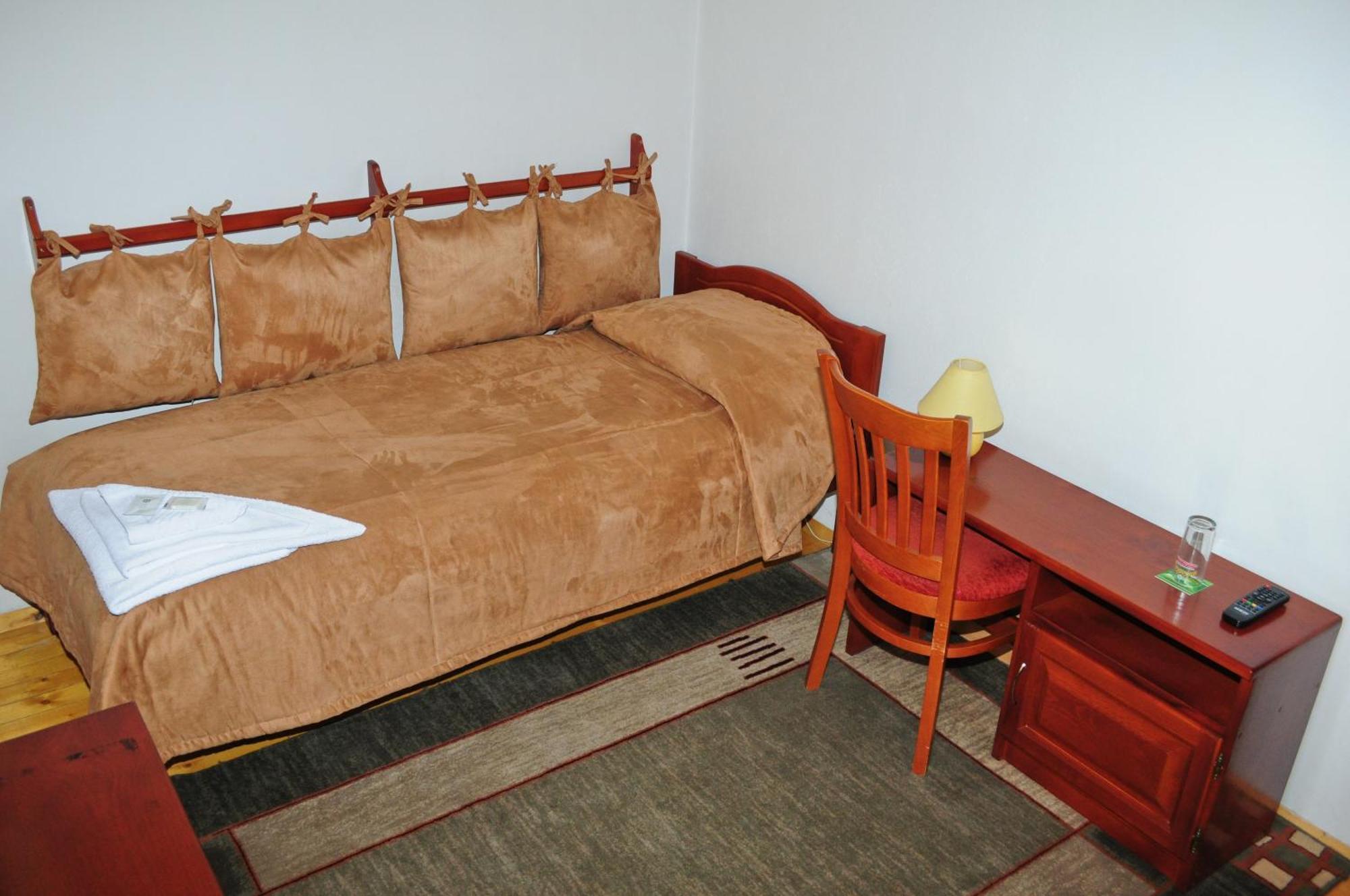 Kris Guest House Devin Habitación foto