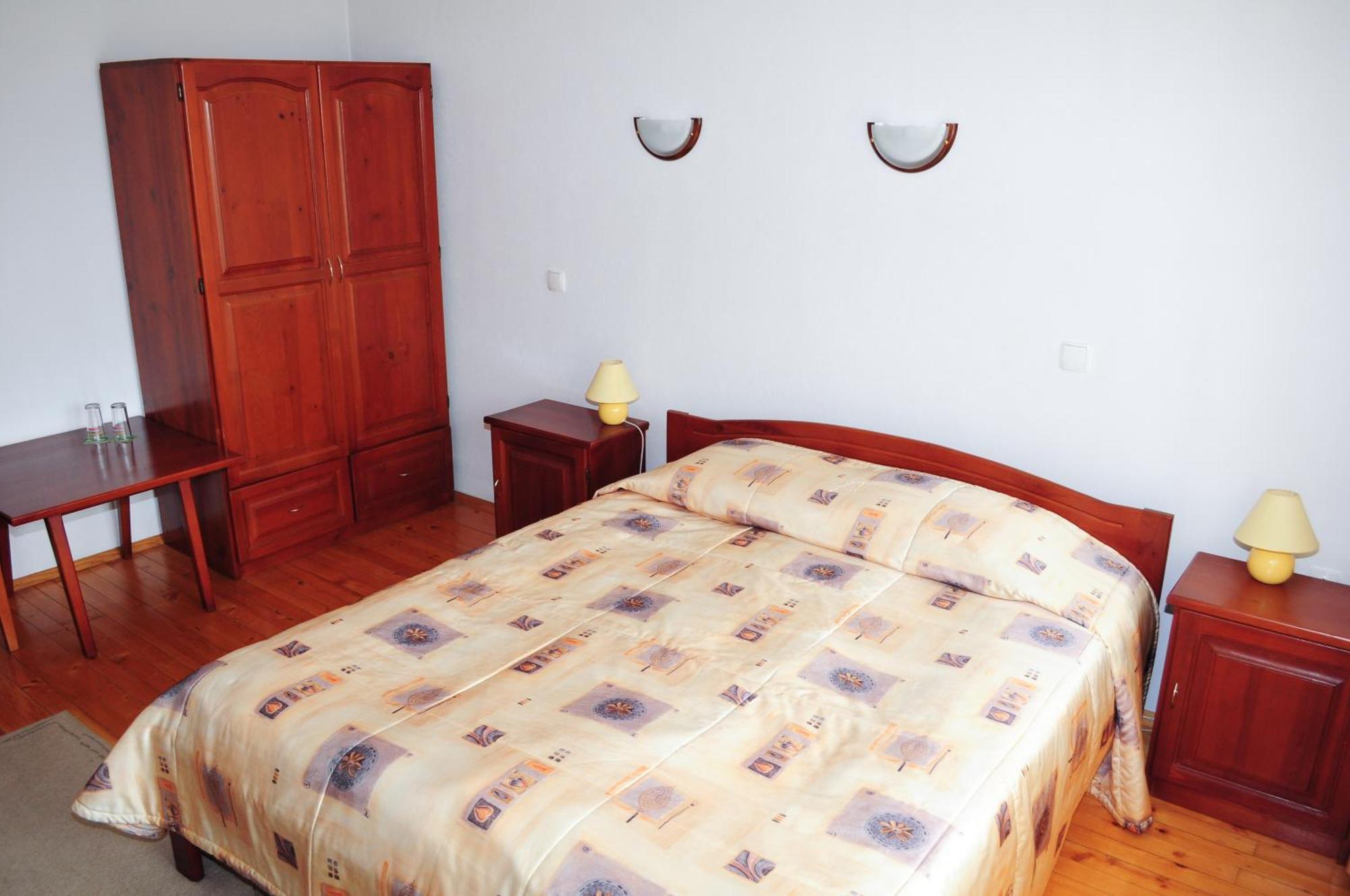 Kris Guest House Devin Habitación foto