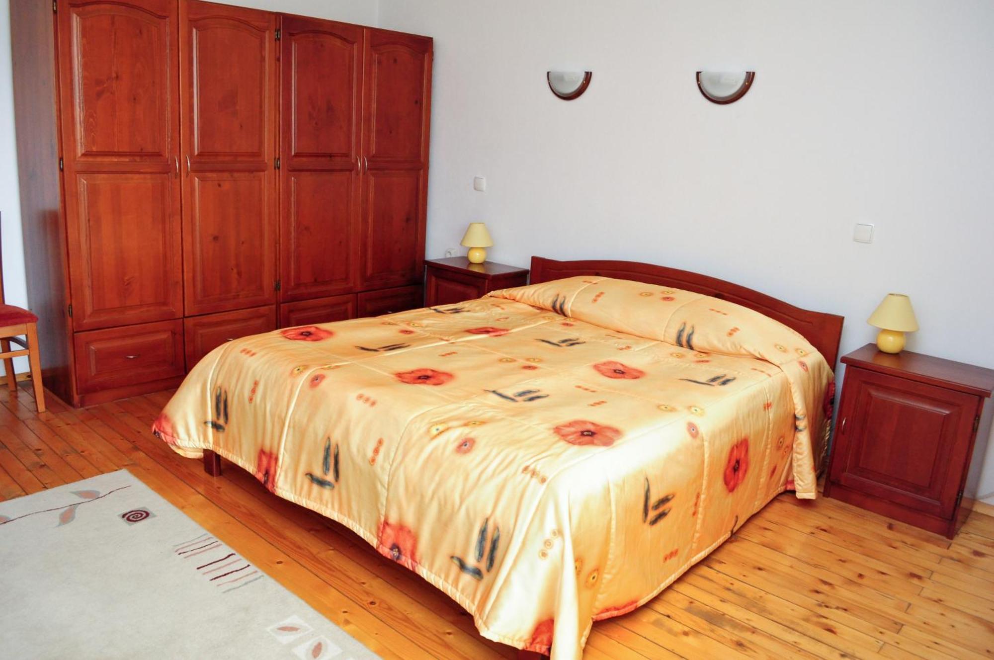 Kris Guest House Devin Habitación foto
