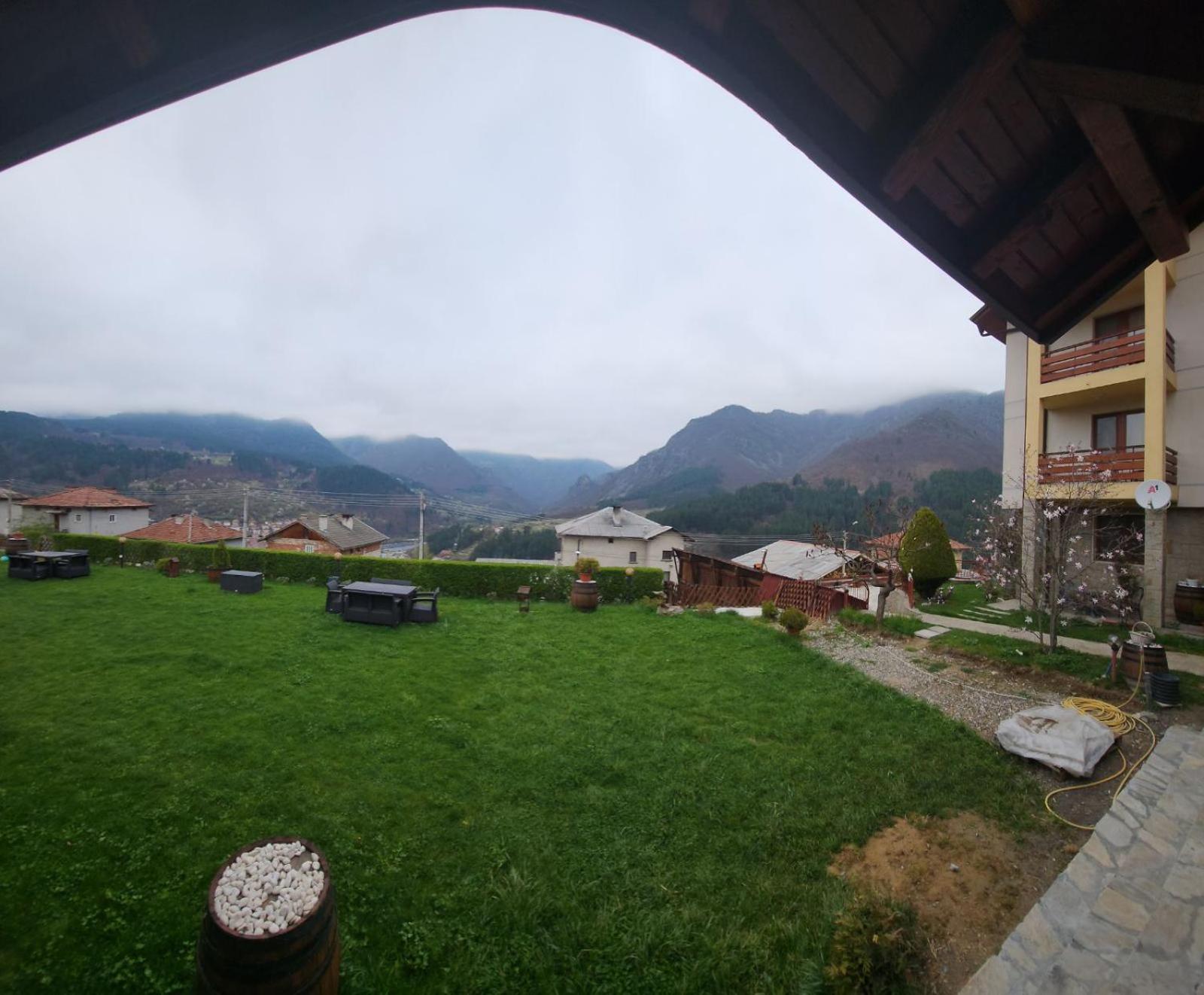 Kris Guest House Devin Exterior foto