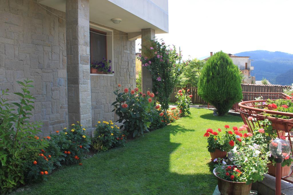 Kris Guest House Devin Exterior foto
