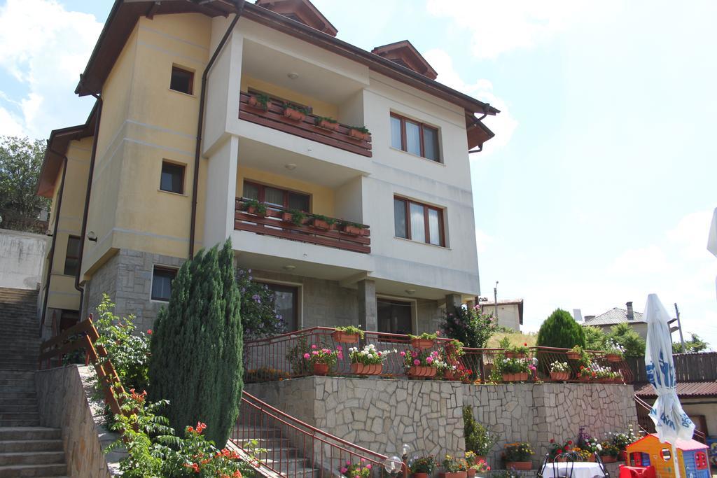 Kris Guest House Devin Exterior foto
